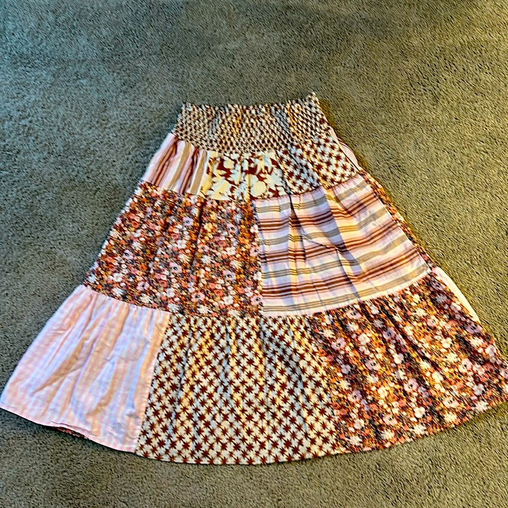 Vintage Thread patchworky pattern skirt xxl never worn